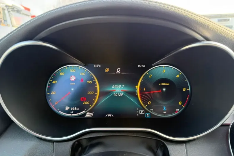 Mercedes-Benz C 300 (Clasa C) din 2021 cu 95.800 km - oferta MER210651 - foto 7