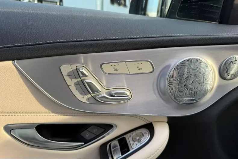 Mercedes-Benz C 300 (Clasa C) din 2021 cu 95.800 km - oferta MER210651 - foto 8