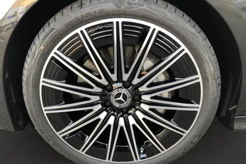 Mercedes-Benz CLE 300 (Clasa CLE) din 2024 cu 18.818 km - oferta MER210654 - foto 9