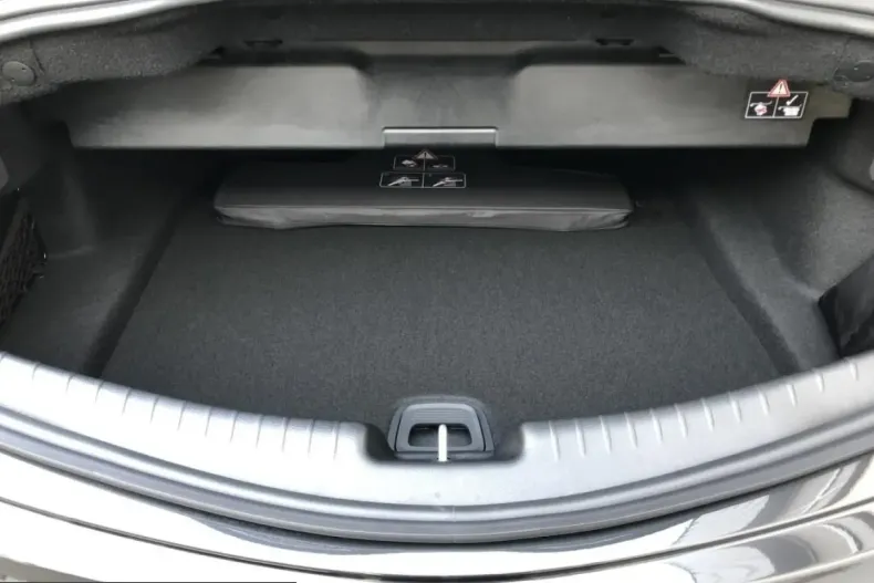 Mercedes-Benz CLE 300 (Clasa CLE) din 2024 cu 18.818 km - oferta MER210654 - foto 13