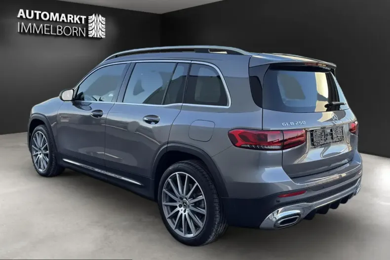 Mercedes-Benz GLB 250 (Clasa GLB) din 2021 cu 12.691 km - oferta MER210655 - foto 8
