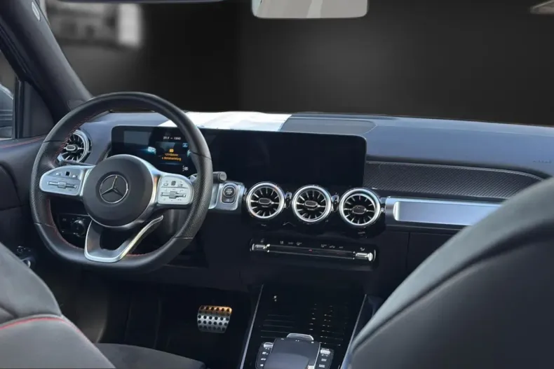 Mercedes-Benz GLB 250 (Clasa GLB) din 2021 cu 12.691 km - oferta MER210655 - foto 12