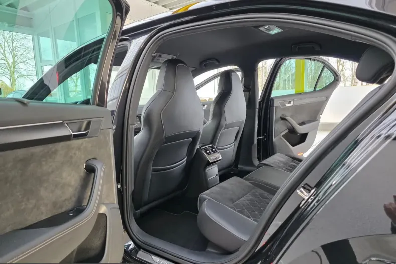 Skoda Superb din 2022 cu 46.875 km - oferta SKO210657 - foto 18