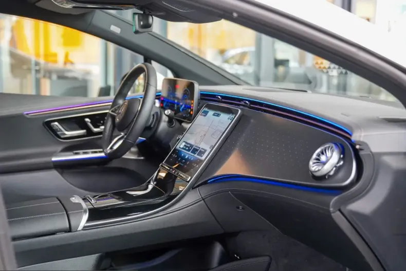 Mercedes-Benz EQE din 2024 cu 22.095 km - oferta MER210660 - foto 9