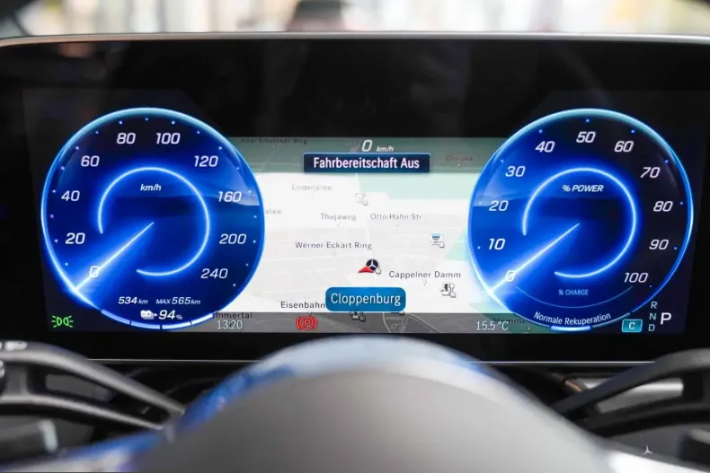 Mercedes-Benz EQE din 2024 cu 22.095 km - oferta MER210660 - foto 18