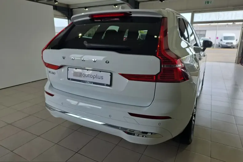 Volvo XC60 din 2022 cu 67.516 km - oferta VOL210663 - foto 5