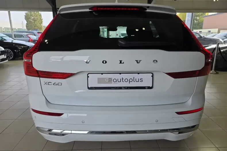 Volvo XC60 din 2022 cu 67.516 km - oferta VOL210663 - foto 6