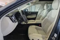 Volvo XC60 din 2022 cu 72.895 km - oferta VOL210664 - foto 13