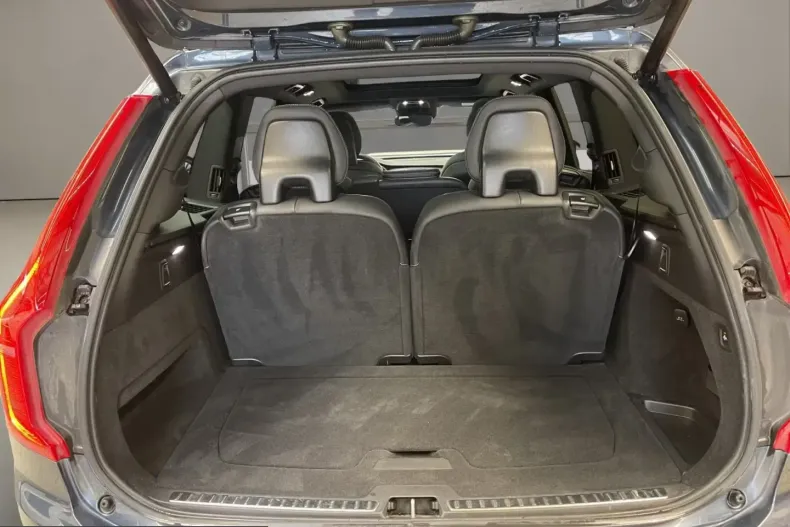 Volvo XC90 din 2021 cu 72.029 km - oferta VOL210672 - foto 7