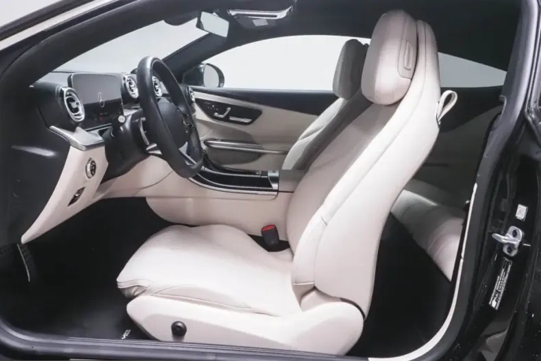 Mercedes-Benz CLE 220 (Clasa CLE) din 2025 cu 12.446 km - oferta MER210677 - foto 5