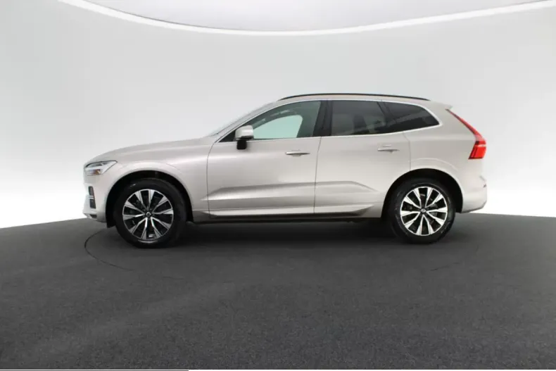 Volvo XC60 din 2023 cu 46.822 km - oferta VOL210686 - foto 3