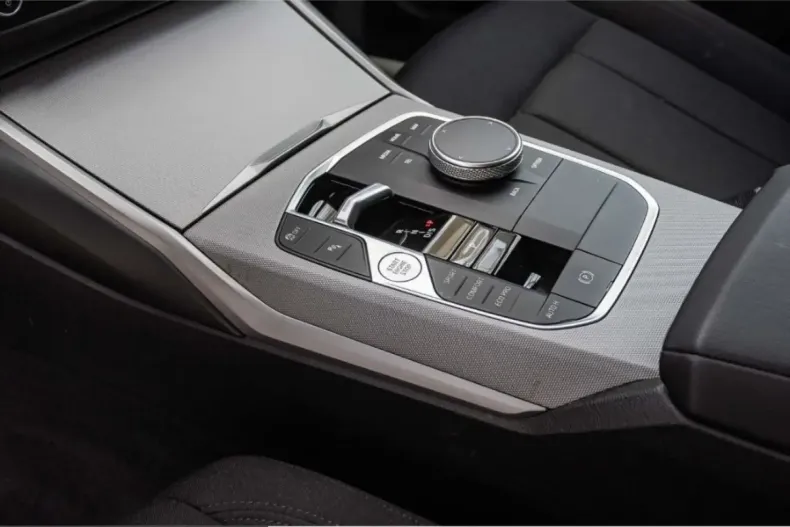 BMW 320 (Seria 3) din 2024 cu 18.300 km - oferta BMW210687 - foto 10