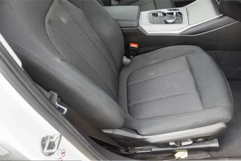 BMW 320 (Seria 3) din 2024 cu 18.300 km - oferta BMW210687 - foto 21