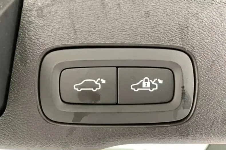 Volvo XC60 din 2021 cu 44.000 km - oferta VOL210688 - foto 6