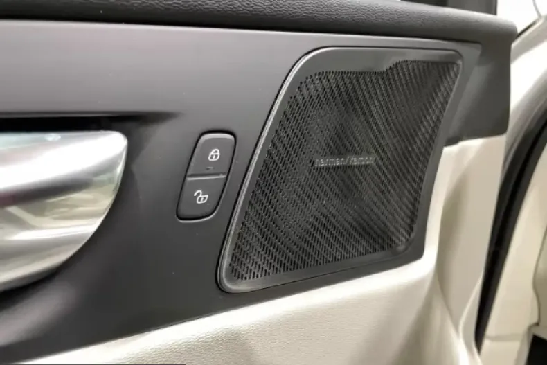 Volvo XC60 din 2021 cu 44.000 km - oferta VOL210688 - foto 14