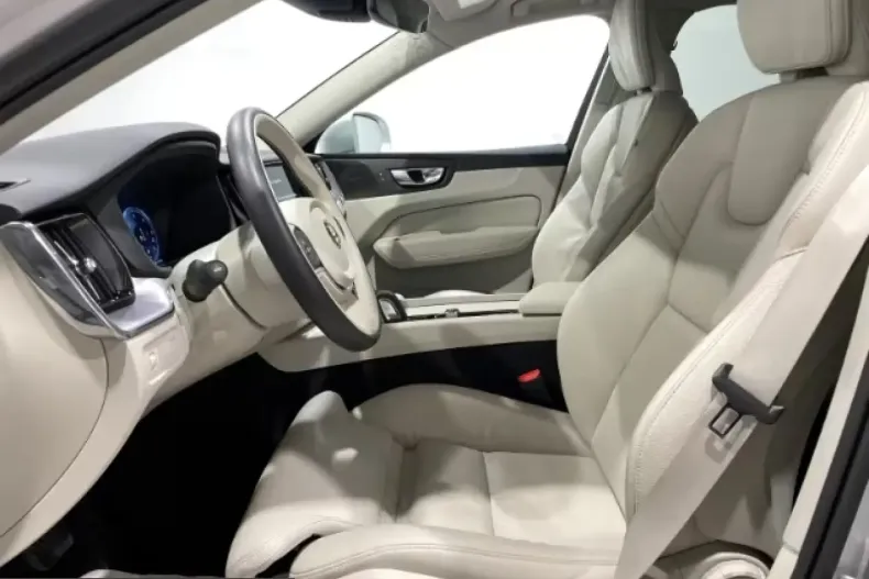 Volvo XC60 din 2021 cu 44.000 km - oferta VOL210688 - foto 15