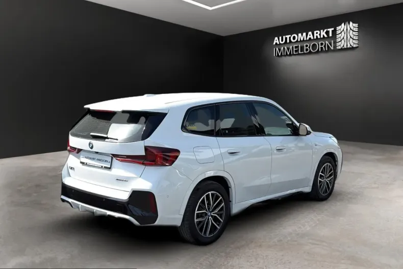 BMW iX1 (Seria X) din 2024 cu 24.392 km - oferta BMW210690 - foto 6