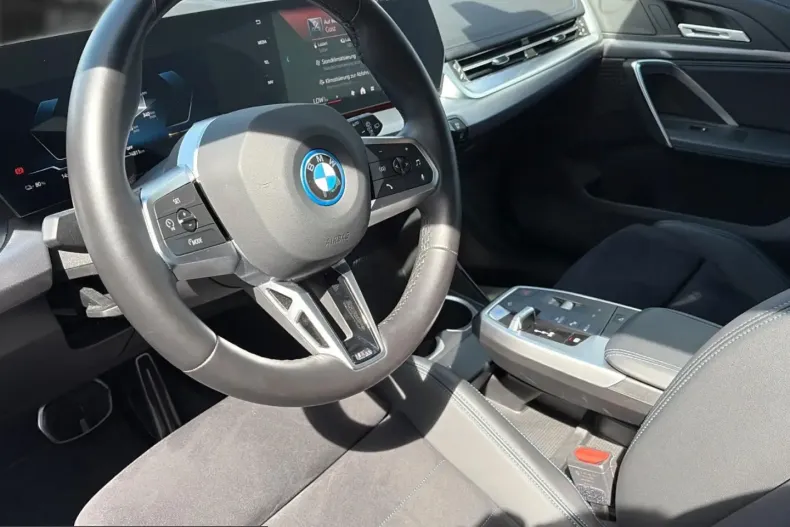 BMW iX1 (Seria X) din 2024 cu 24.392 km - oferta BMW210690 - foto 18