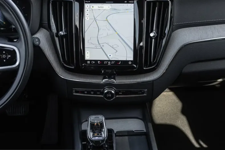Volvo XC60 din 2022 cu 76.503 km - oferta VOL210695 - foto 7