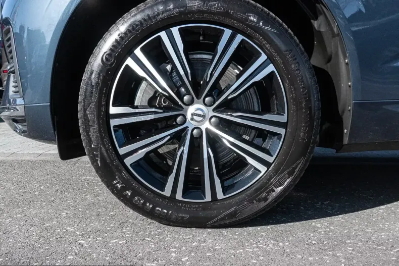 Volvo XC60 din 2022 cu 76.503 km - oferta VOL210695 - foto 9