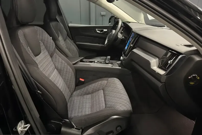 Volvo XC60 din 2023 cu 80.000 km - oferta VOL210696 - foto 22