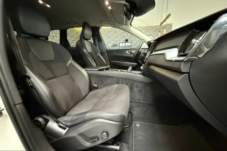 Volvo XC60 din 2021 cu 75.700 km - oferta VOL210698 - foto 15