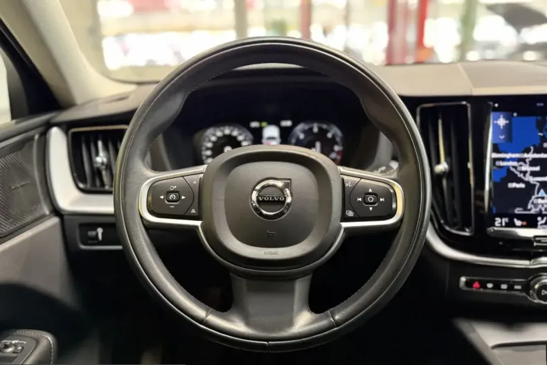 Volvo XC60 din 2021 cu 75.700 km - oferta VOL210698 - foto 23