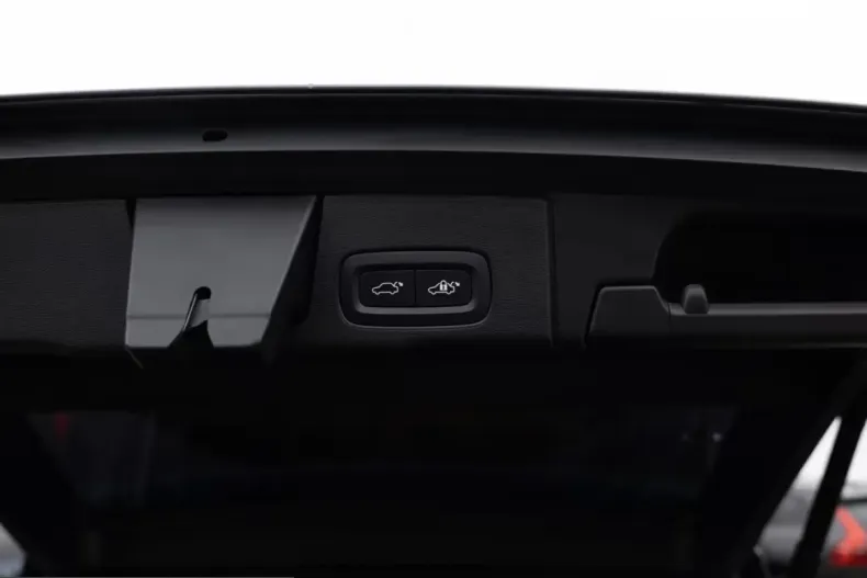 Volvo XC60 din 2023 cu 57.265 km - oferta VOL210699 - foto 15