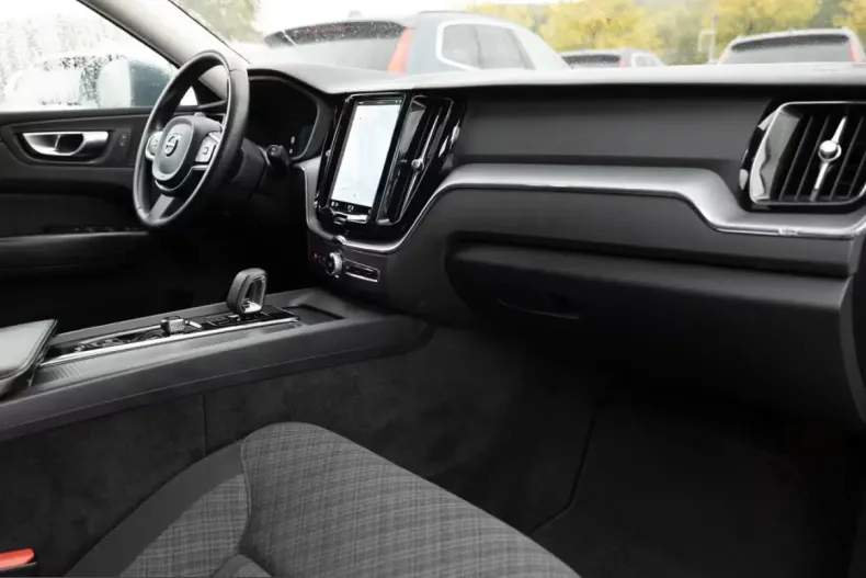 Volvo XC60 din 2023 cu 57.265 km - oferta VOL210699 - foto 17