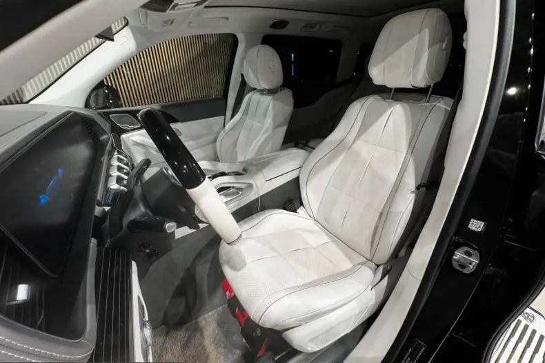 Mercedes-Benz GLS 600 (Clasa GLS) din 2021 cu 96.000 km - oferta MER210701 - foto 26