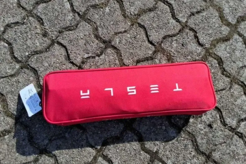 Tesla Model 3 din 2022 cu 100.000 km - oferta TES210709 - foto 5