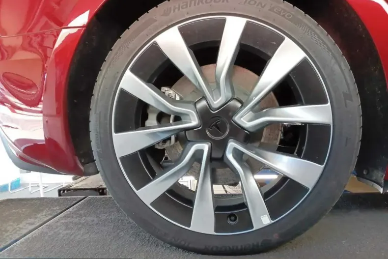 Tesla Model 3 din 2024 cu 22.764 km - oferta TES210711 - foto 13