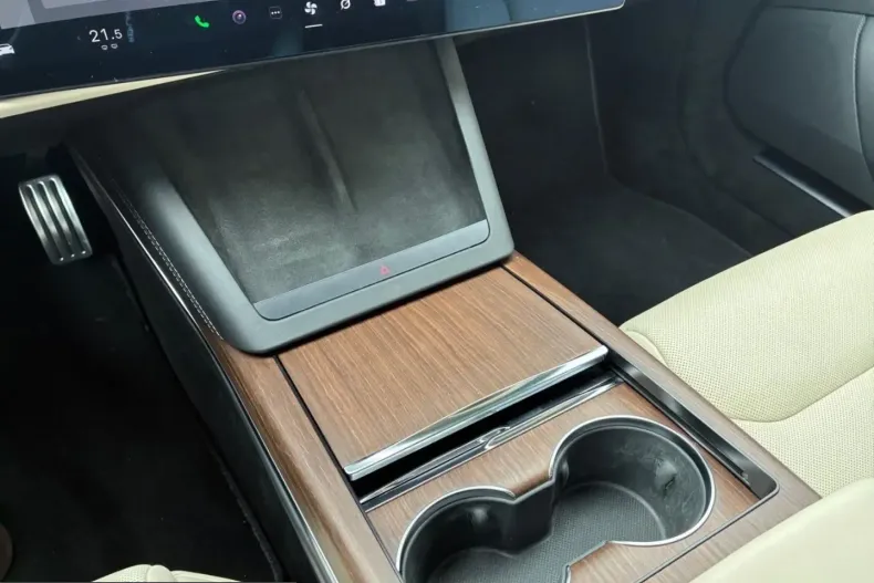 Tesla Model S din 2023 cu 63.180 km - oferta TES210712 - foto 25