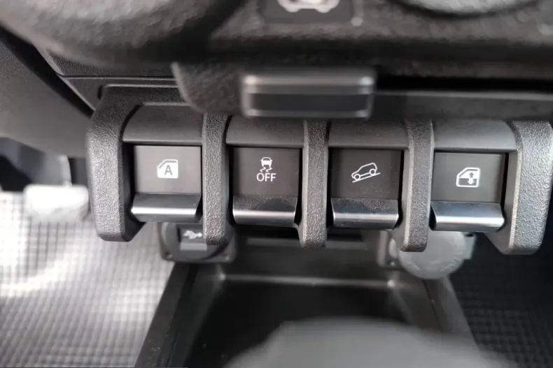 Suzuki Jimny din 2025 cu 20 km - oferta SUZ210714 - foto 15