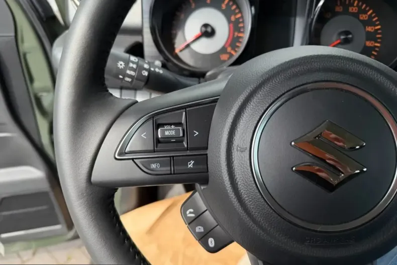 Suzuki Jimny din 2026 cu 10 km - oferta SUZ210715 - foto 19