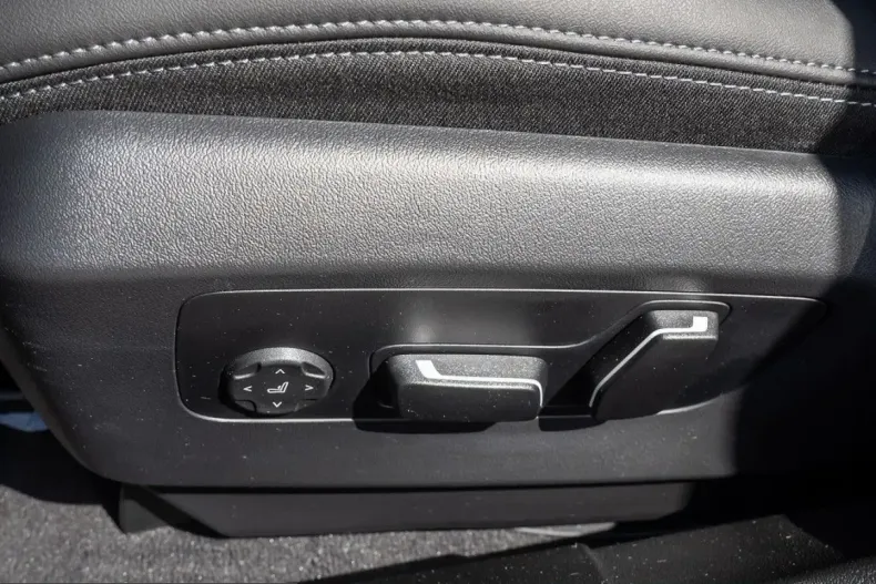 BMW 520 (Seria 5) din 2024 cu 26.900 km - oferta BMW210716 - foto 20