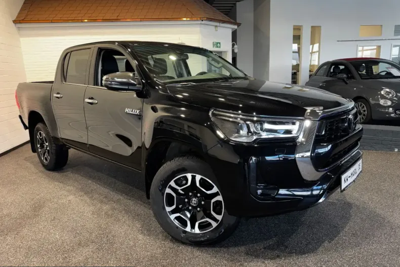 Toyota Hilux din 2025 cu 1.500 km - oferta TOY210720 - foto 3