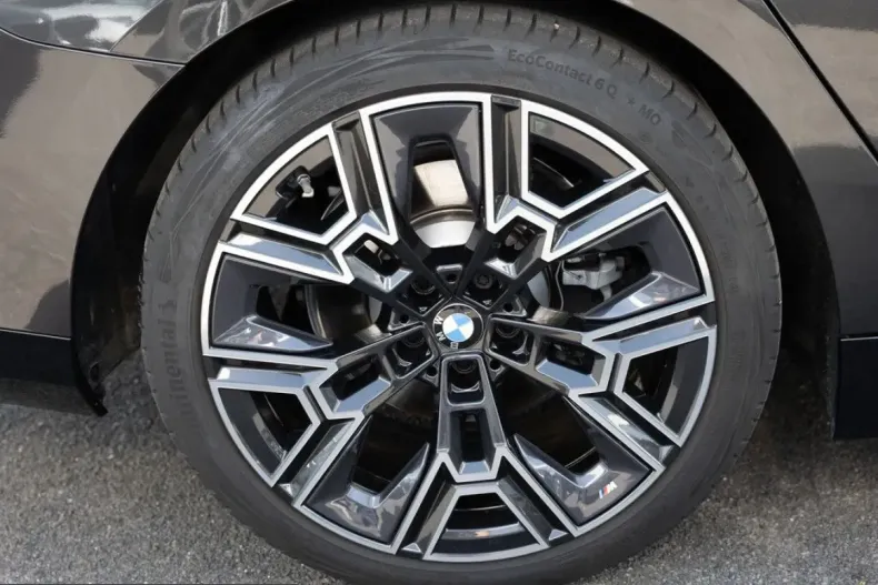 BMW 520 (Seria 5) din 2025 cu 15.457 km - oferta BMW210721 - foto 9