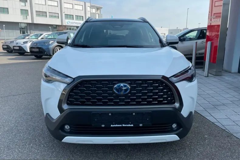 Toyota Corolla din 2023 cu 40.600 km - oferta TOY210722 - foto 2