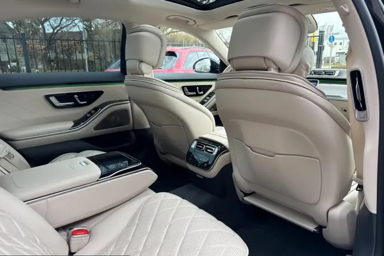 Mercedes-Benz S 450 (Clasa S) din 2025 cu 49.985 km - oferta MER210728 - foto 11