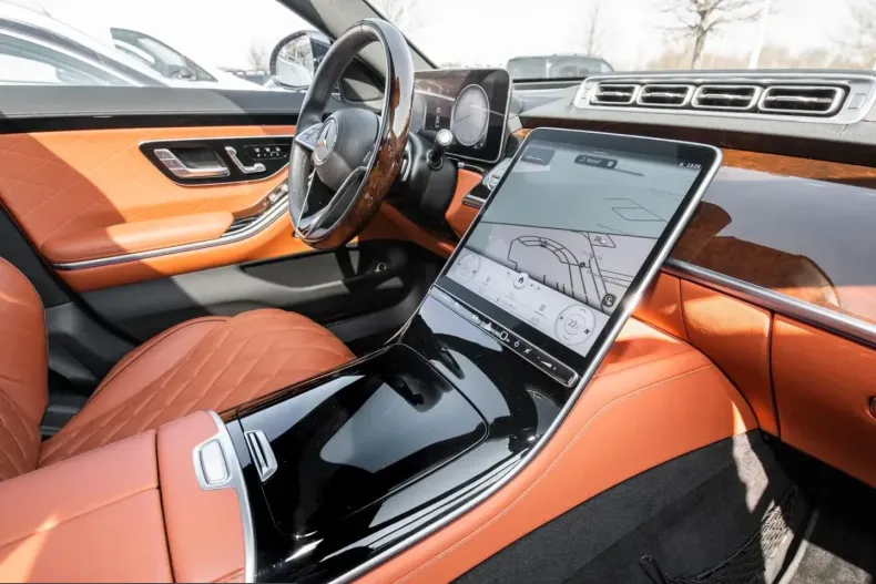 Mercedes-Benz S 580 (Clasa S) din 2022 cu 53.330 km - oferta MER210735 - foto 6