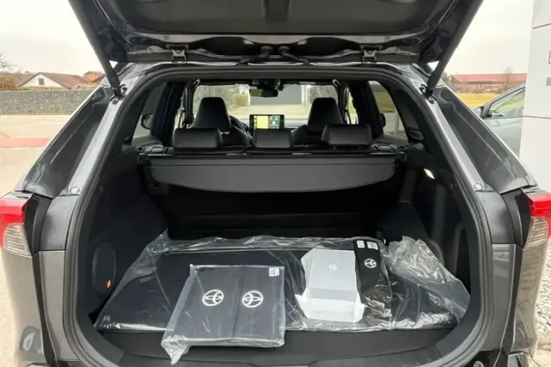 Toyota RAV4 din 2025 cu 17.500 km - oferta TOY210744 - foto 6