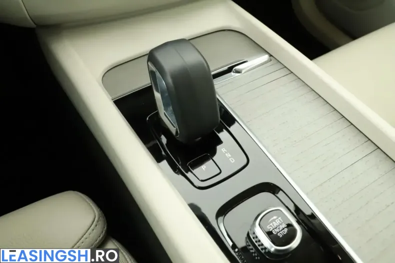 Volvo XC60 din 2023 cu 54.950 km - oferta VOL210750 - foto 10
