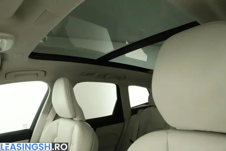 Volvo XC60 din 2023 cu 54.950 km - oferta VOL210750 - foto 13