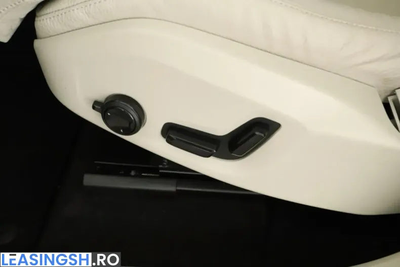 Volvo XC60 din 2023 cu 54.950 km - oferta VOL210750 - foto 16