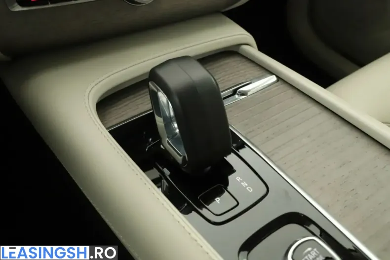 Volvo XC90 din 2023 cu 79.400 km - oferta VOL210751 - foto 10