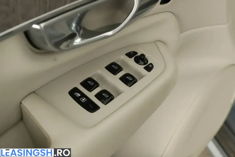 Volvo XC90 din 2023 cu 79.400 km - oferta VOL210751 - foto 18