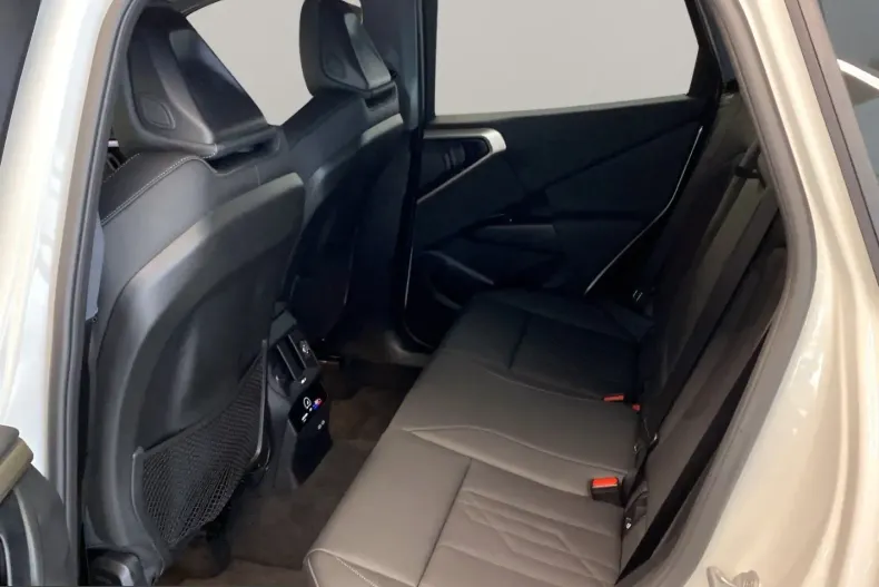 BMW X3 (Seria X) din 2025 cu 10.077 km - oferta BMW210758 - foto 6