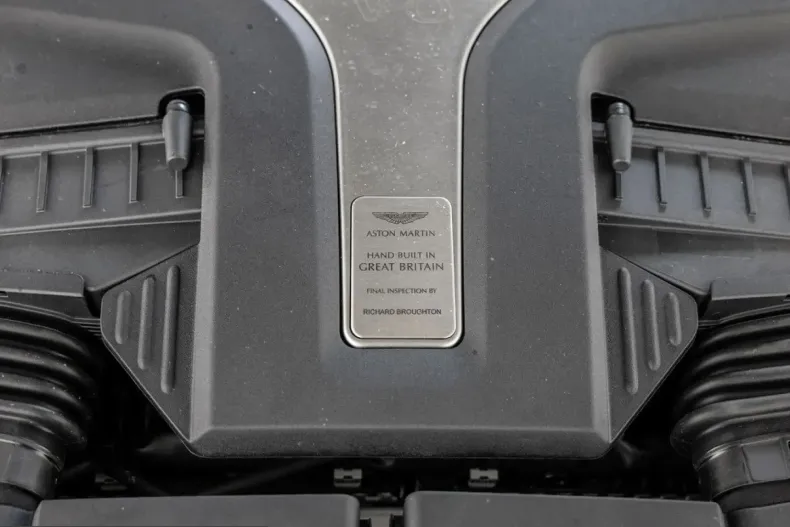 Aston Martin DBX din 2024 cu 12.073 km - oferta AST210767 - foto 23