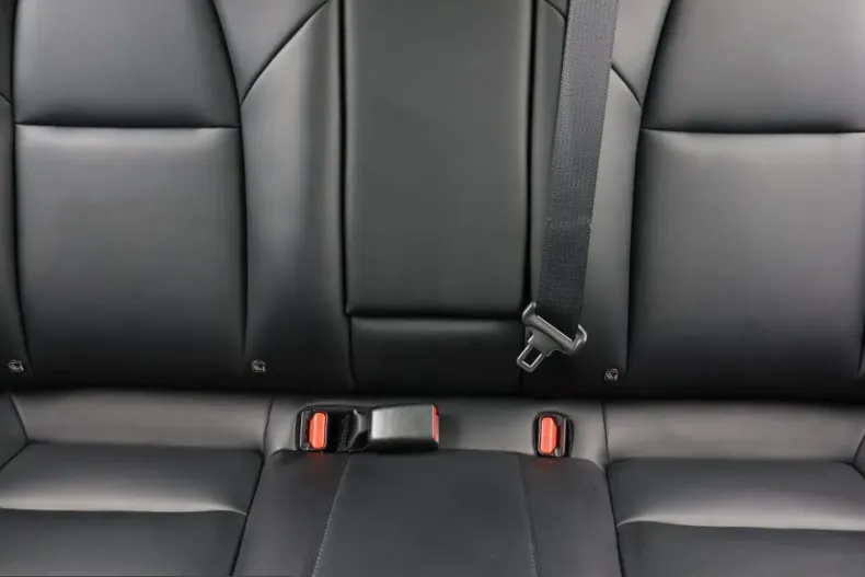 Tesla Model 3 din 2023 cu 44.038 km - oferta TES210768 - foto 10